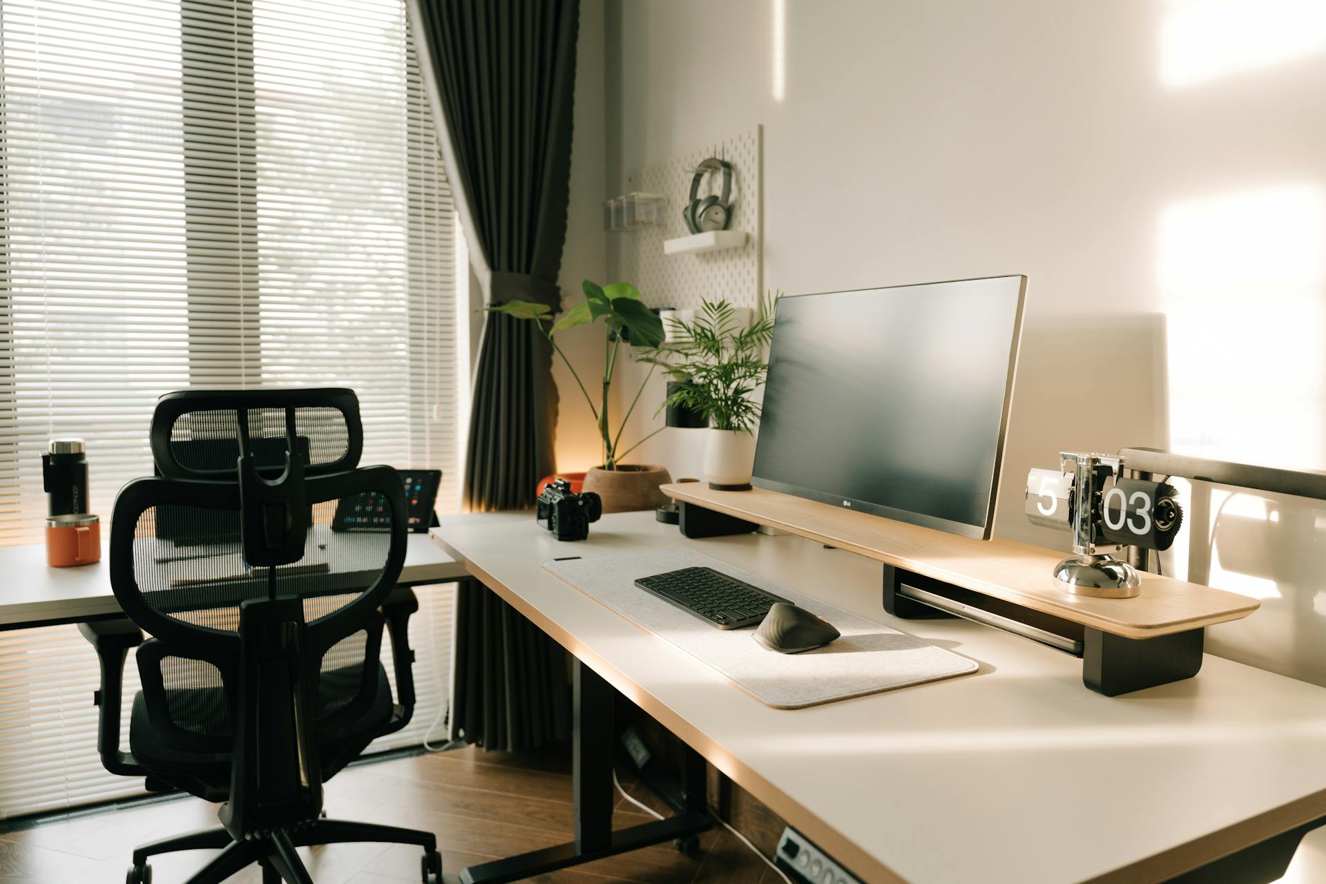 Homeoffice-Betriebsstätte ab 2026: Was das BMF zum OECD-Update klarstellt – und wie ausländische Unternehmen Risiken steuern